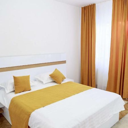 Strada Muresenilor - Savas Apartament Brasov Ngoại thất bức ảnh