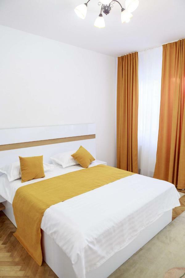 Strada Muresenilor - Savas Apartament Brasov Ngoại thất bức ảnh